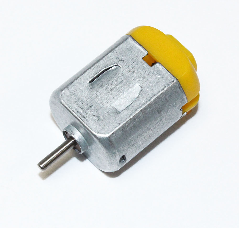 Двигатель DC6V (2.4-13.8V, D/H-20/25мм, D/Lвала-2/11мм) 0.15W F130-08450 (2800-2000 об/мин)
